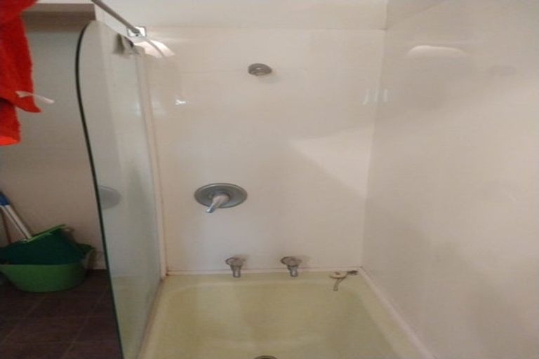 Photo of property in 114 Pembroke Road, Northland, Wellington, 6012