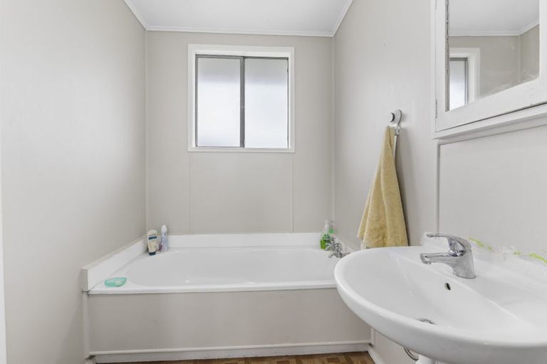 Photo of property in 30 Rangauri Street, Manaia, 4612