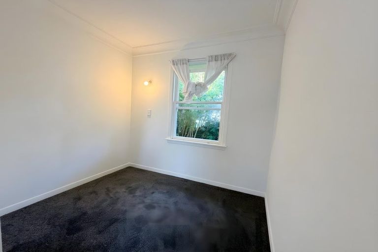 Photo of property in 172 Beach Road, Campbells Bay, Auckland, 0630