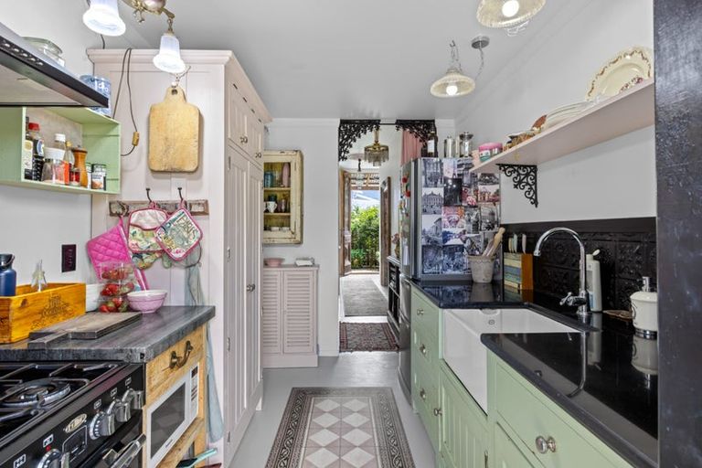 Photo of property in 33a Rambler Crescent, Beach Haven, Auckland, 0626