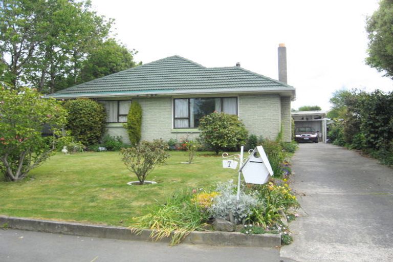 Photo of property in 7 Larch Place, Casebrook, Christchurch, 8051