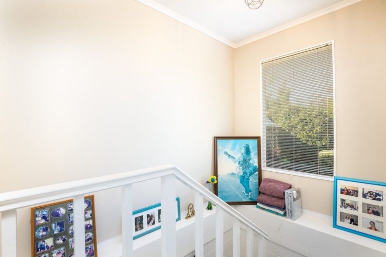 Photo of property in 369 Mangorei Road, Merrilands, New Plymouth, 4312