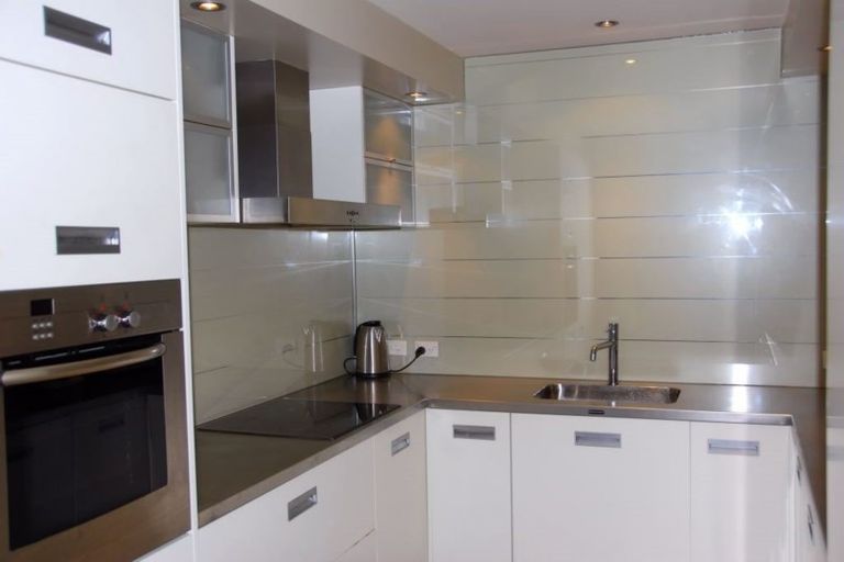 Photo of property in Highwic, 3/32 Hobson Street, Thorndon, Wellington, 6011