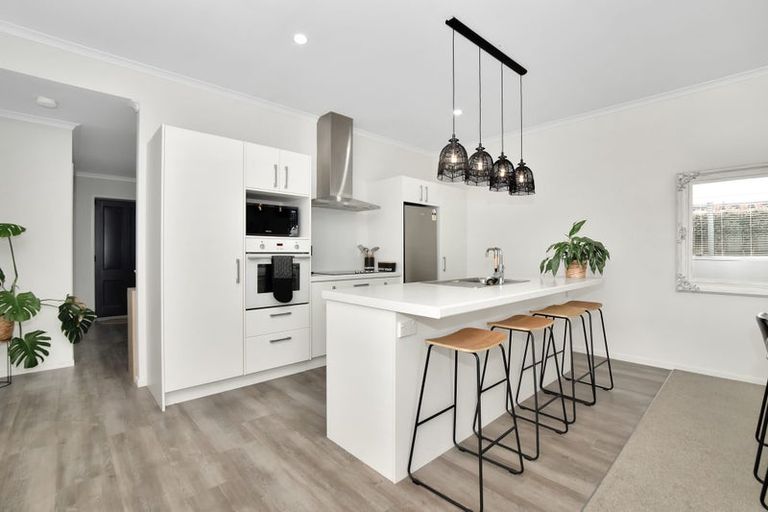 Photo of property in 28 Excelsa Place, Papamoa Beach, Papamoa, 3118