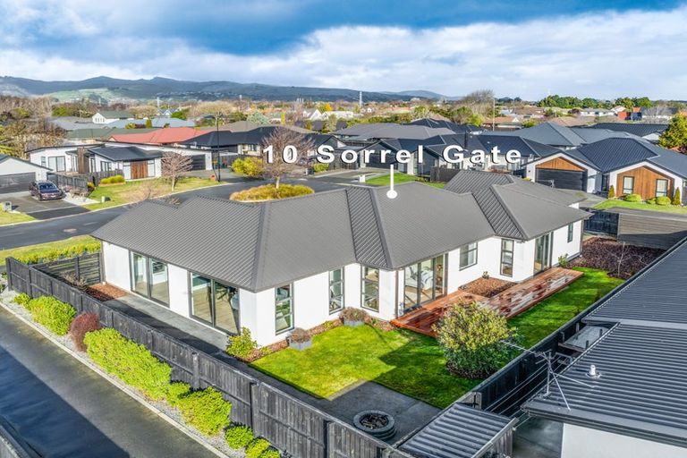 Photo of property in 10 Sorrel Gate, Halswell, Christchurch, 8025