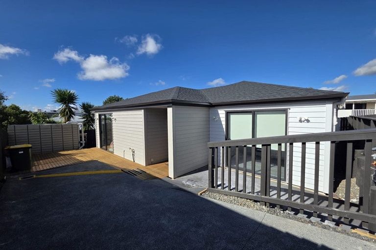 Photo of property in 14a Riserra Drive, Ranui, Auckland, 0612