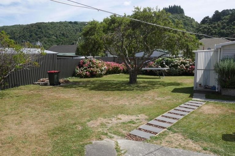 Photo of property in 51 Compton Crescent, Taita, Lower Hutt, 5011
