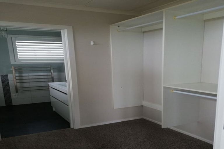 Photo of property in 13 Ruske Place, Grandview Heights, Hamilton, 3200