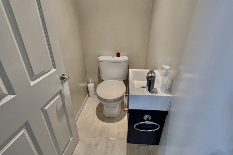 Photo of property in 79 Te Puia Drive, Aotea, Porirua, 5024