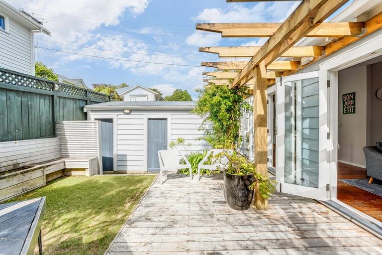 Photo of property in 37 Tarikaka Street, Ngaio, Wellington, 6035