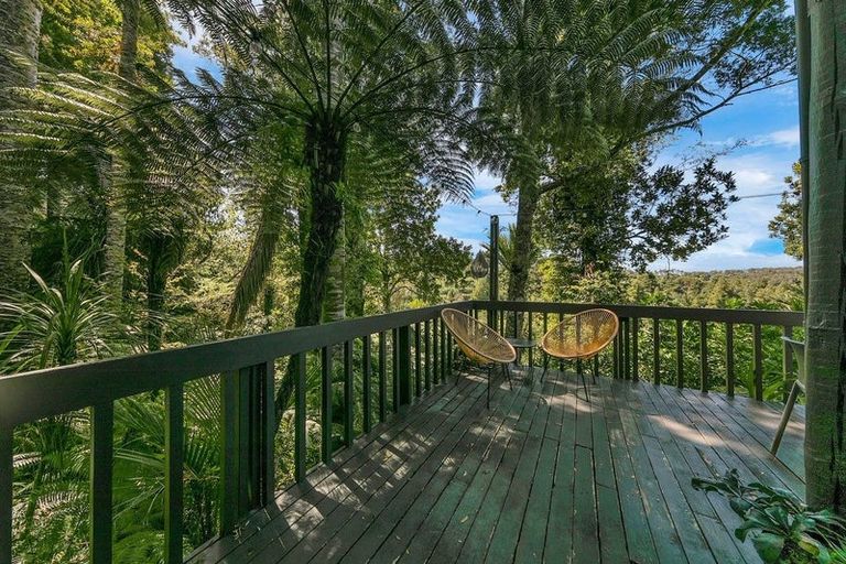Photo of property in 186c Woodlands Park Road, Titirangi, Auckland, 0604