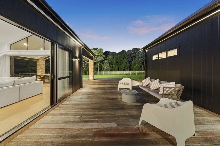 Photo of property in 58 Kidd Road, Waiuku, 2682