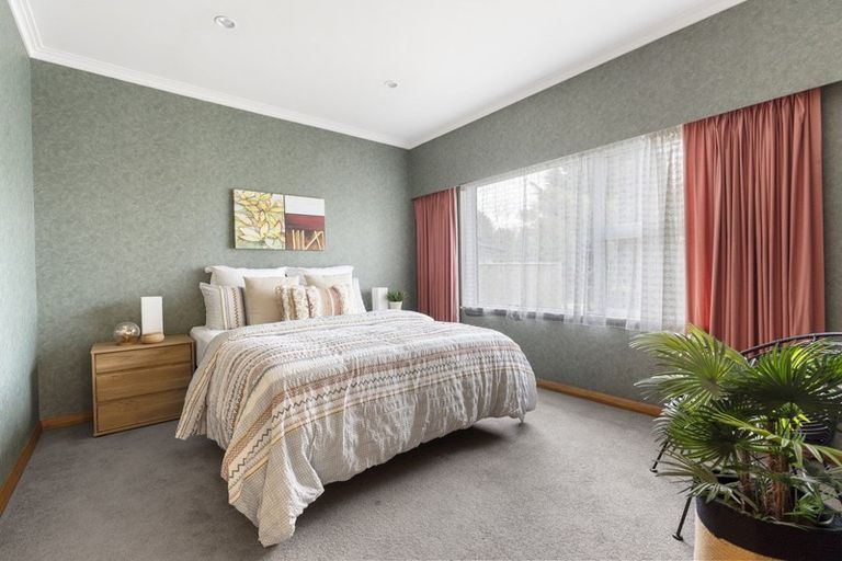Photo of property in 17 Miles Place, Awapuni, Palmerston North, 4412