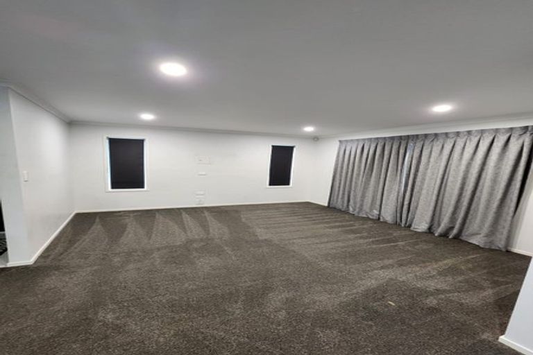 Photo of property in 7c Collingwood Road, Waiuku, 2123