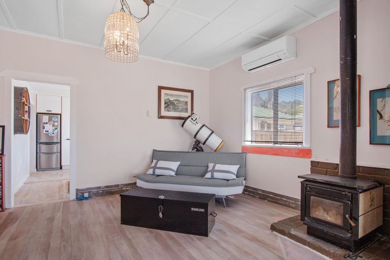 Photo of property in 35 Beach Road, Waihi Beach, 3611