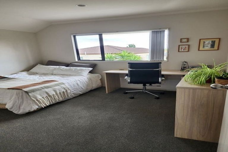 Photo of property in 14a Baverstock Road, Flat Bush, Auckland, 2016