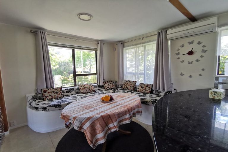 Photo of property in 1/52 Lochee Road, Upper Riccarton, Christchurch, 8041