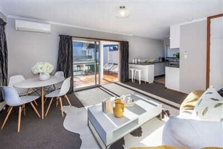 Photo of property in 2/9 Somme Street, St Albans, Christchurch, 8014