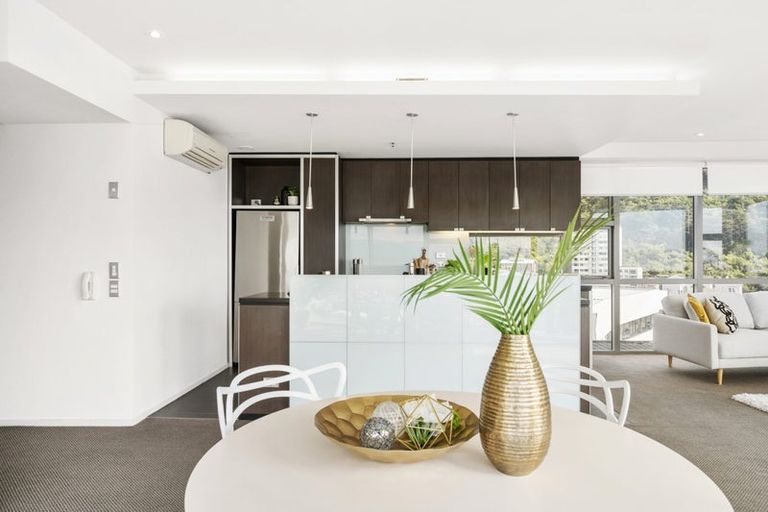 Photo of property in Summit Apartments, 24/184 Molesworth Street, Thorndon, Wellington, 6011