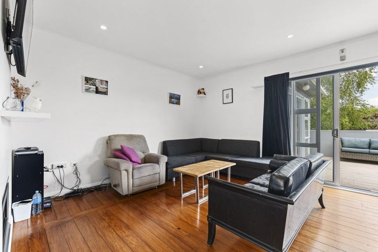 Photo of property in 37 Somerset Street, Brooklands, New Plymouth, 4310