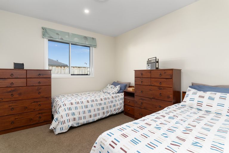 Photo of property in 11 Maple Grove, Kingston, Wellington, 6021