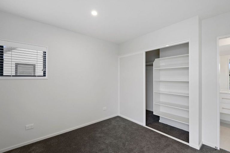 Photo of property in 2/15 Waltham Road, Sydenham, Christchurch, 8023