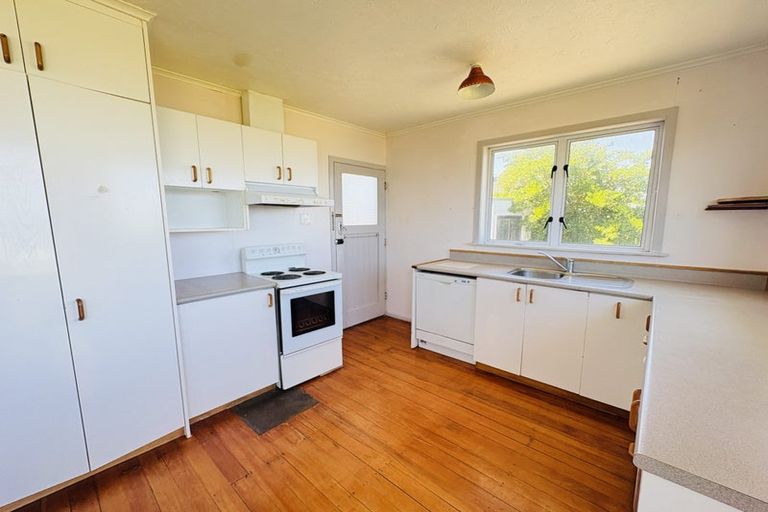 Photo of property in 1 Kapiti Terrace, Castlecliff, Whanganui, 4501