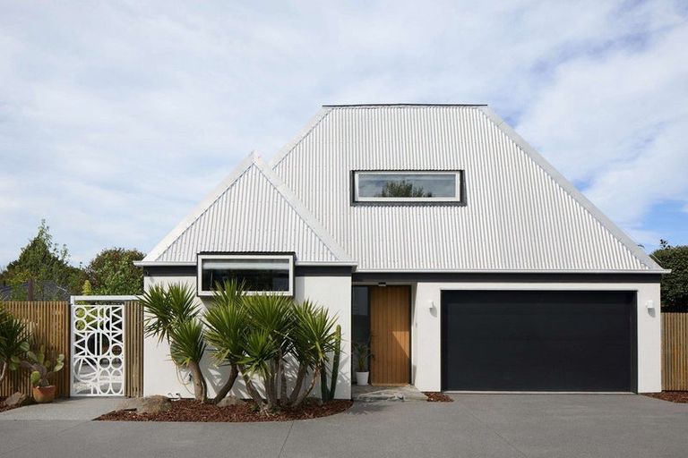 Photo of property in 5a Saint Winifreds Place, Bryndwr, Christchurch, 8052