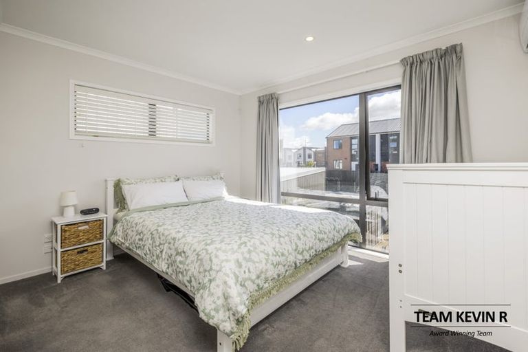 Photo of property in 6 Kapia Road, Westgate, Auckland, 0614