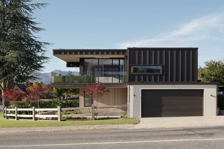 Photo of property in 108 Aubrey Road, Wanaka, 9305