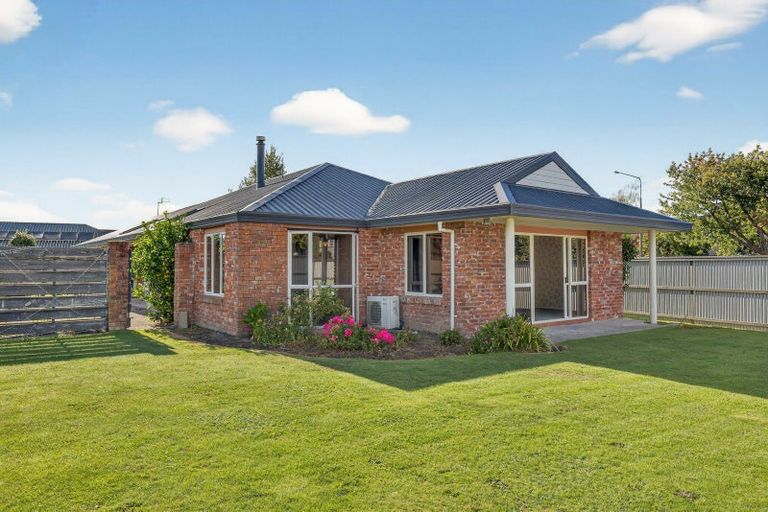 Photo of property in 300 Kensington Avenue, Rangiora, 7400