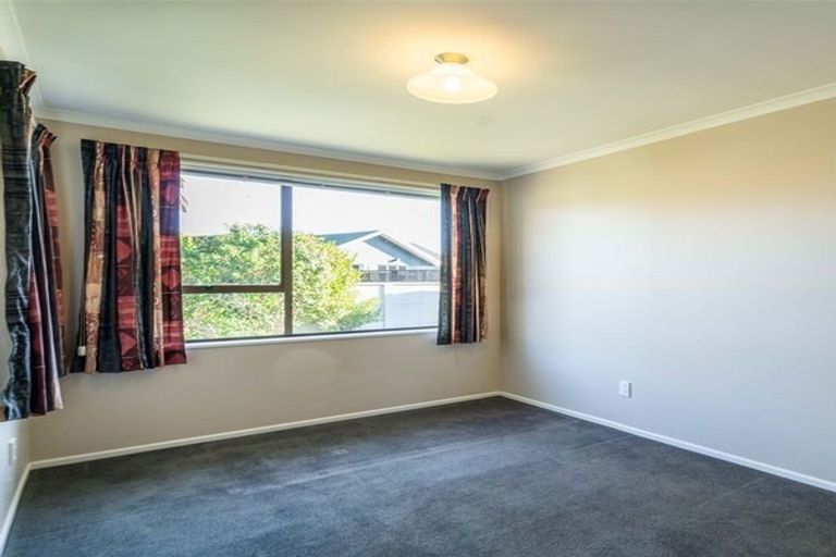 Photo of property in 76 Cheyenne Street, Sockburn, Christchurch, 8042