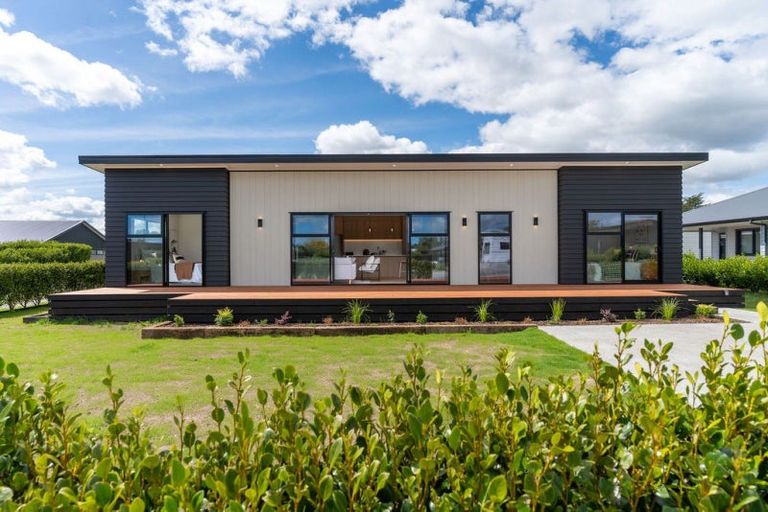 Photo of property in 49 Burgundy Drive, Martinborough, 5711