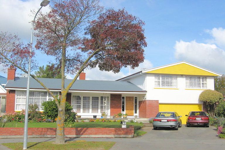 Photo of property in 7 Parkinson Place, Ilam, Christchurch, 8041