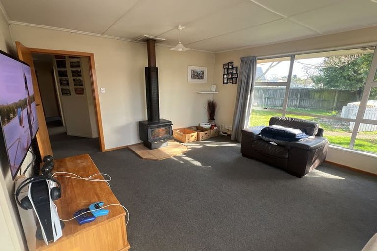 Photo of property in 25b Medina Crescent, Parklands, Christchurch, 8083