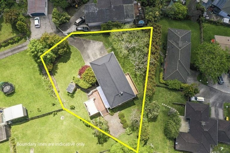 Photo of property in 13 Mcclintock Road, Massey, Auckland, 0614