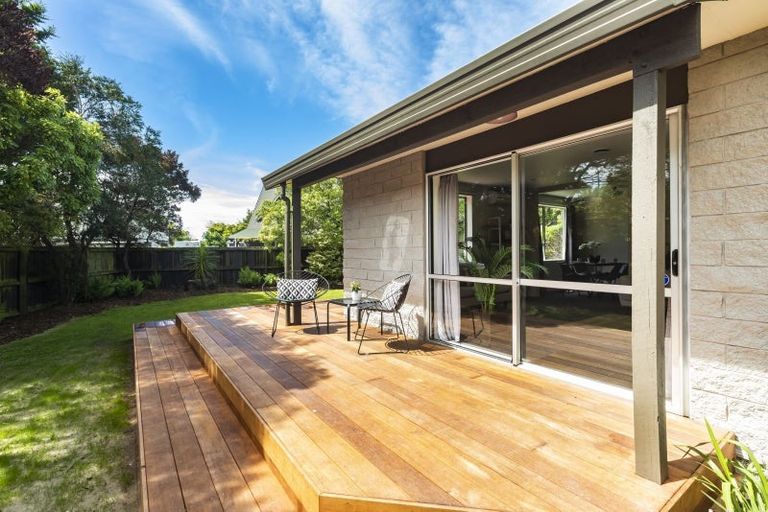 Photo of property in 72 Orrick Crescent, Avondale, Christchurch, 8061