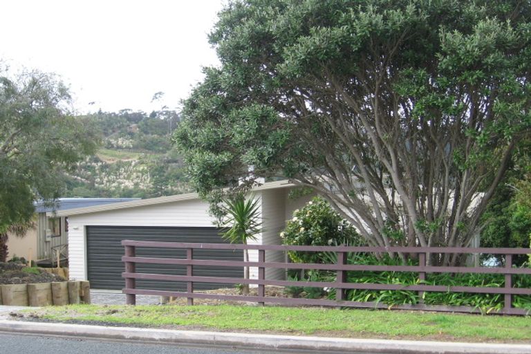 Photo of property in 22 Stillwater Crescent, Stillwater, Silverdale, 0993