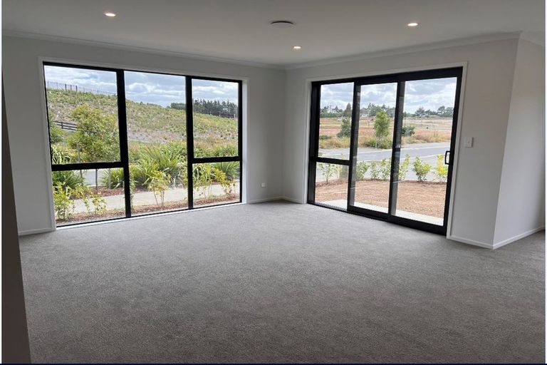 Photo of property in 11 Te Paea Avenue, Karaka, 2124