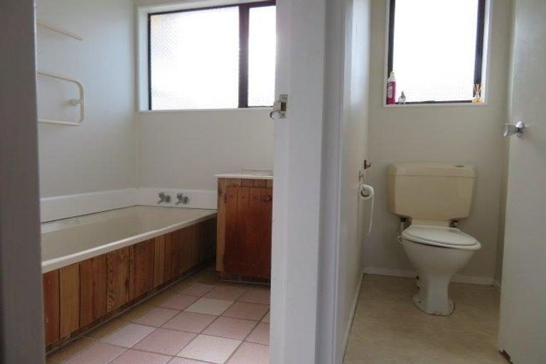 Photo of property in 92 Lord Street, Stokes Valley, Lower Hutt, 5019