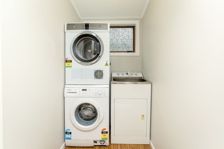 Photo of property in 7e Tasman Street, Vogeltown, New Plymouth, 4310