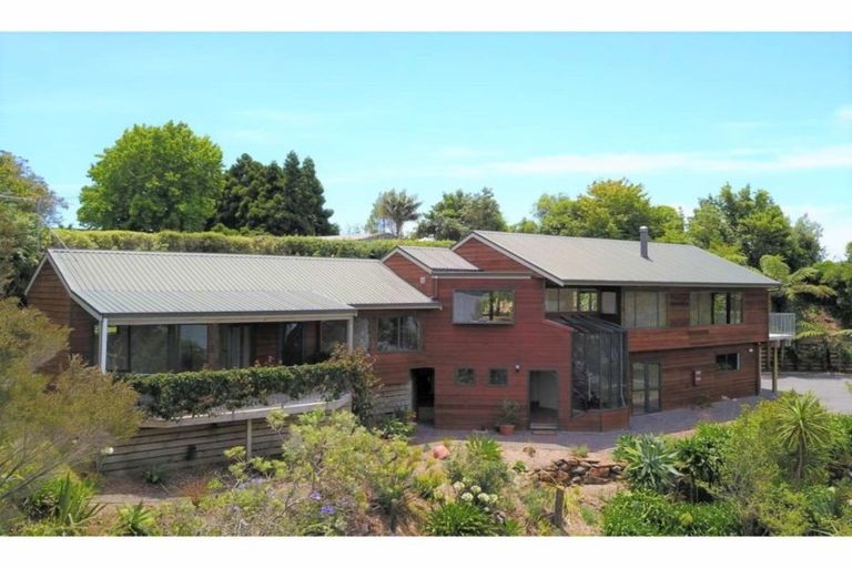 Photo of property in 71 Rangitane Loop Road, Kerikeri, 0294