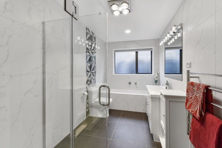 Photo of property in 132a Valley Road, Pukekohe, 2120