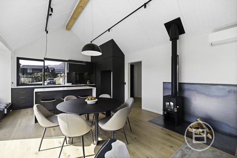 Photo of property in 7 Mckenzies Shute, Jacks Point, Queenstown, 9371