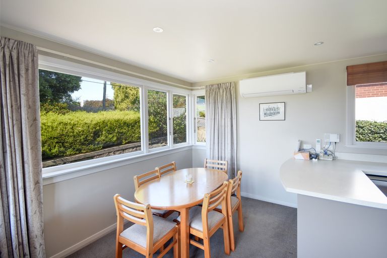 Photo of property in 112 Easther Crescent, Kew, Dunedin, 9012