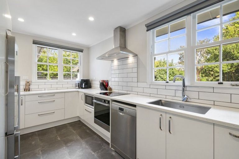 Photo of property in 273 Parewanui Road, Bulls, 4894