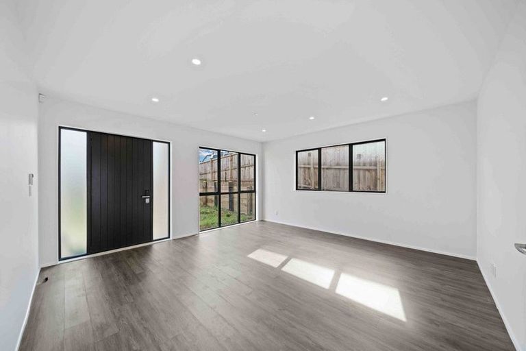 Photo of property in 19 Nola Dawn Avenue, Papakura, 2110