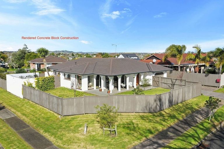 Photo of property in 8 Olena Avenue, Sunnyhills, Auckland, 2010