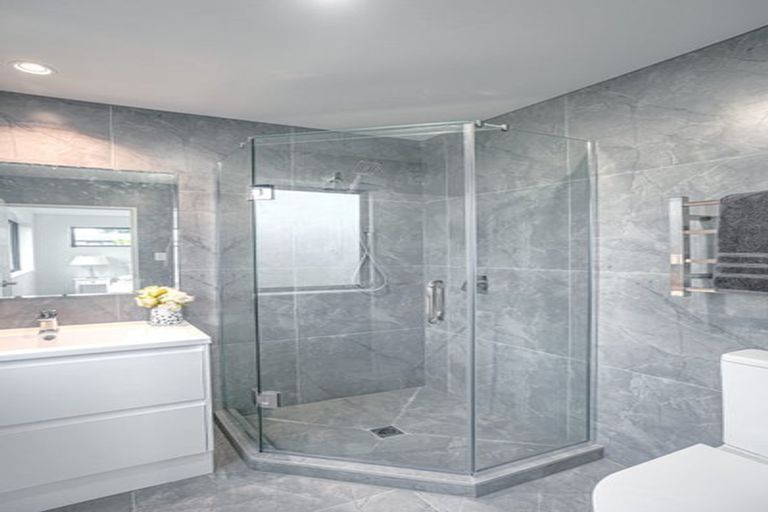 Photo of property in 40d Innismara Avenue, Wattle Downs, Auckland, 2103