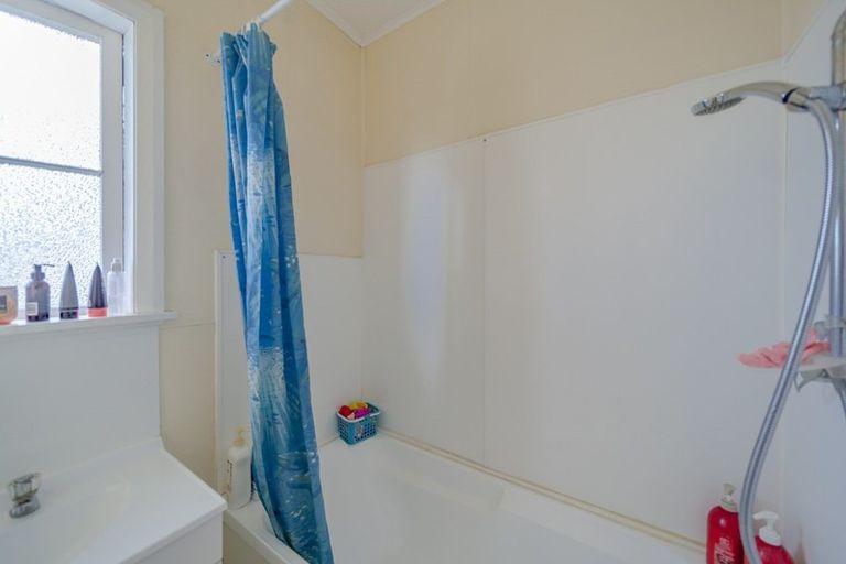 Photo of property in 3 Holyrood Terrace, Waipukurau, 4200